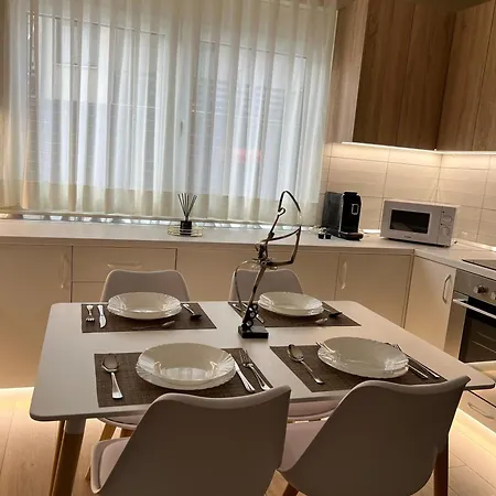 Metropolitan Charm: Cozy 1br In 7min To Skanderbeg *