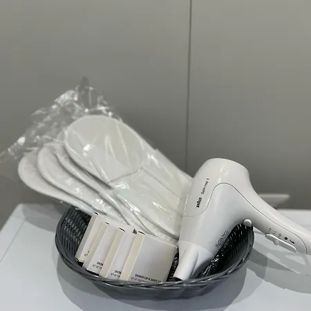 Metropolitan Charm: Cozy 1br In 7min To Skanderbeg Apartment