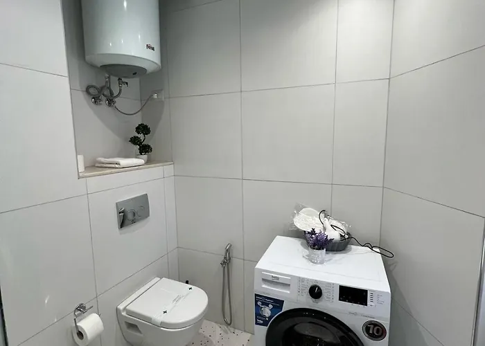 Apartamento Metropolitan Charm: Cozy 1br In 7min To Skanderbeg *