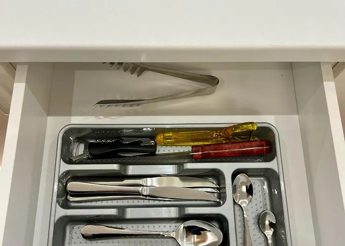 Metropolitan Charm: Cozy 1br In 7min To Skanderbeg