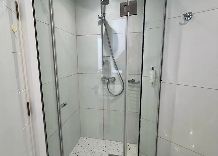 Apartamento Metropolitan Charm: Cozy 1br In 7min To Skanderbeg